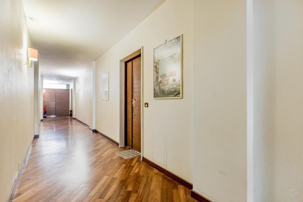 Luxury Apartment Front Of Cavalieri Hilton Hotel Rome Exterior photo